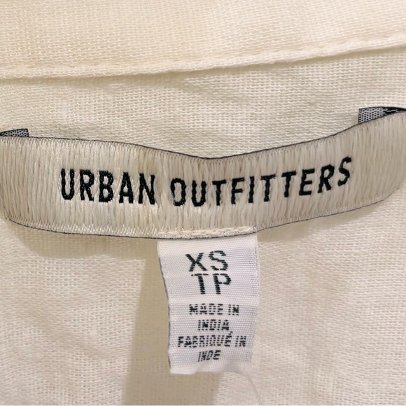 Sold Out and NWT Urban Outfitters Floral Embroidered Top. XS - Picture 2 of 8